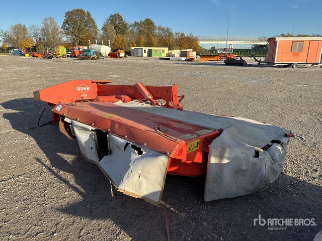 2004 Kuhn FC243RV Mower Conditioner - Mower: picture 3 2004 Kuhn FC243RV Mower Conditioner - Mower: picture 3