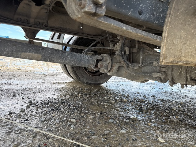 Curtainsider truck 2004 Renault Midlum 4x2 Curtain Side Truck: picture 6 Curtainsider truck 2004 Renault Midlum 4x2 Curtain Side Truck: picture 6