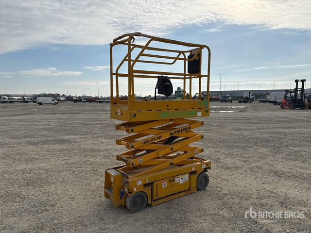 2006 Haulotte Optimum 8 Electric Scissor Lift - Scissor lift: picture 3 2006 Haulotte Optimum 8 Electric Scissor Lift - Scissor lift: picture 3