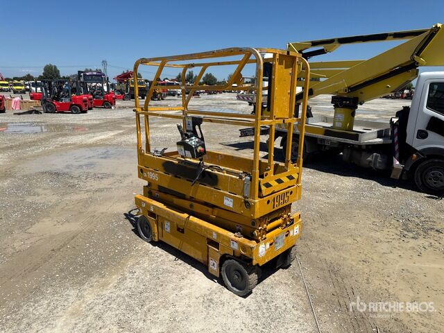 2008 Haulotte Optimum 8 Electric (Inoperable) Scissor Lift - Scissor lift: picture 5 2008 Haulotte Optimum 8 Electric (Inoperable) Scissor Lift - Scissor lift: picture 5