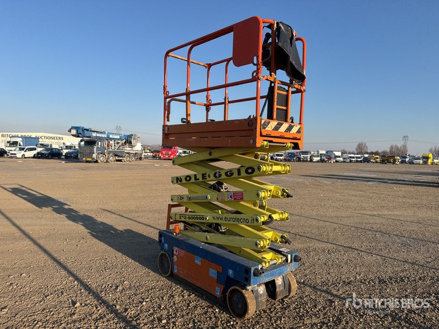 2009 Iteco IT7380 Scissor Lift - Scissor lift: picture 3 2009 Iteco IT7380 Scissor Lift - Scissor lift: picture 3