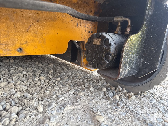 Scissor lift 2011 Haulotte Compact 14 Electric Scissor Lift: picture 6