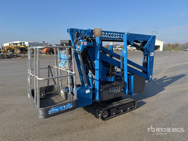2014 CTE Traccess 135 Crawler Articulating Boom Lift - Articulated boom: picture 1 2014 CTE Traccess 135 Crawler Articulating Boom Lift - Articulated boom: picture 1