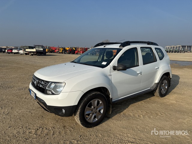 2014 Dacia Duster 4WD SUV - SUV: picture 2 2014 Dacia Duster 4WD SUV - SUV: picture 2