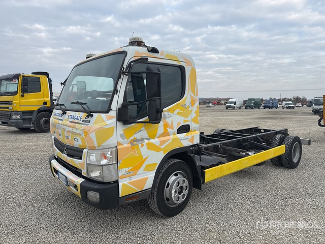 2015 Mitsubishi Fuso Canter 7C18 4x2 Cab and Chassis - Cab chassis truck: picture 1 2015 Mitsubishi Fuso Canter 7C18 4x2 Cab and Chassis - Cab chassis truck: picture 1