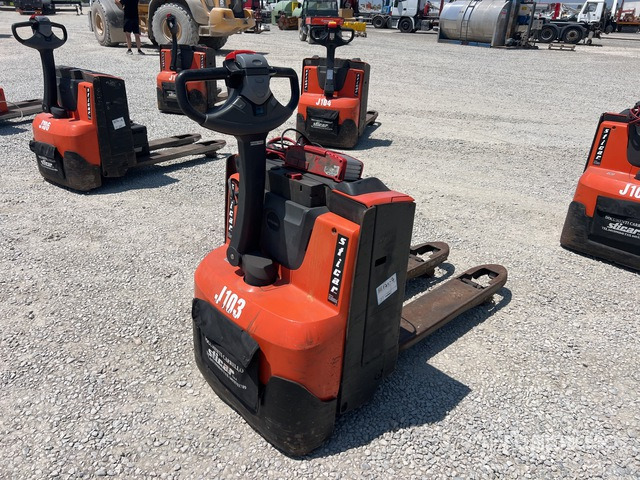 2019 Toyota LWE180 Electric Pallet Jack - Pallet truck: picture 3 2019 Toyota LWE180 Electric Pallet Jack - Pallet truck: picture 3