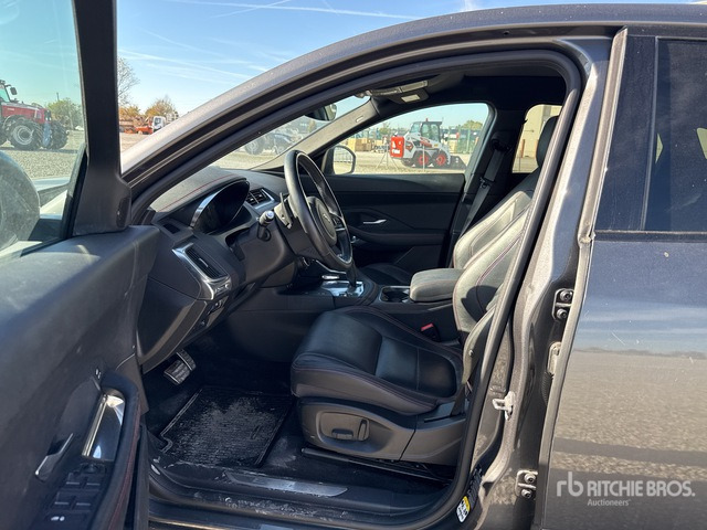 2020 Jaguar E Pace 2.0D I4 CHEQUERED FLAG AUTO 4WD SUV - SUV: picture 5 2020 Jaguar E Pace 2.0D I4 CHEQUERED FLAG AUTO 4WD SUV - SUV: picture 5