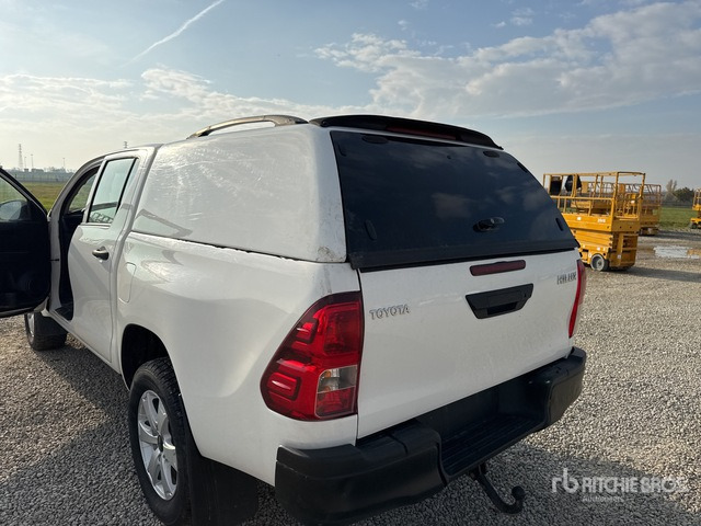 2020 Toyota Hilux Crew Cab Pickup - Pickup truck: picture 5 2020 Toyota Hilux Crew Cab Pickup - Pickup truck: picture 5
