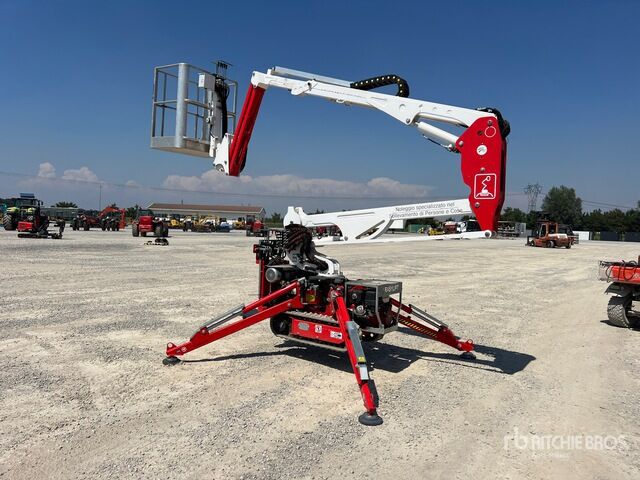 2021 Easy Lift R130 Crawler Articulating Boom Lift - Articulated boom: picture 2 2021 Easy Lift R130 Crawler Articulating Boom Lift - Articulated boom: picture 2
