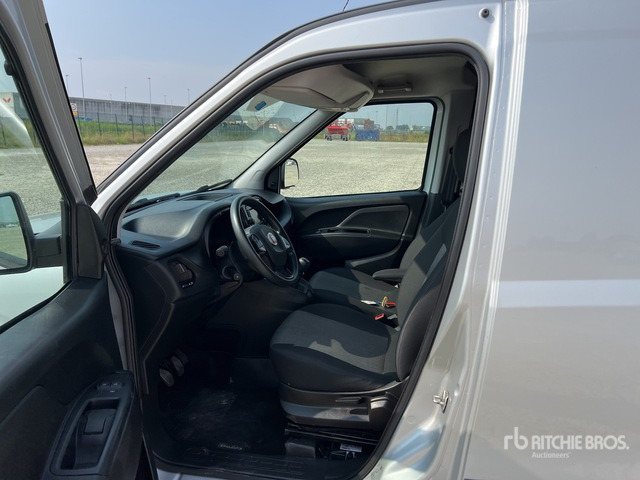 Small van 2021 Fiat Doblo CARGO CH1 LOUNGE 1.6 MJET 120CV ... Van Truck: picture 6