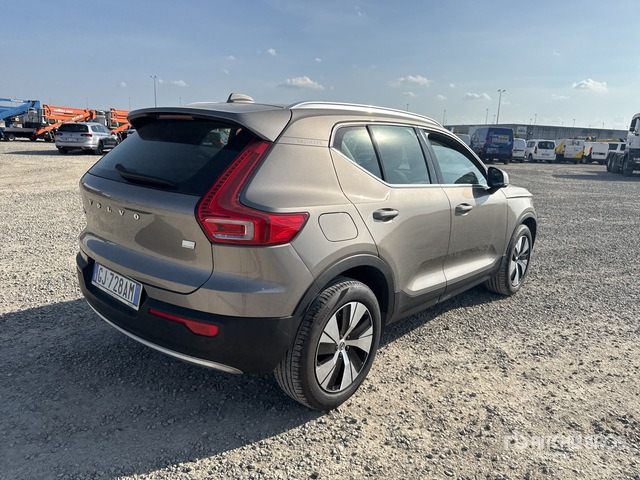 2022 Volvo XC40 T4 PLUG-IN HYBRID AUTO RECH INS ... SUV - SUV: picture 3 2022 Volvo XC40 T4 PLUG-IN HYBRID AUTO RECH INS ... SUV - SUV: picture 3