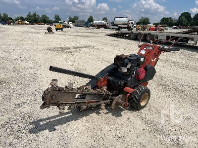 DITCH WITCH 1330 - Trencher: picture 1 DITCH WITCH 1330 - Trencher: picture 1