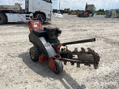 DITCH WITCH 1330 - Trencher: picture 4 DITCH WITCH 1330 - Trencher: picture 4