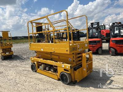 HAULOTTE COMPACT 10 Electric (Inoperable) - Scissor lift: picture 4 HAULOTTE COMPACT 10 Electric (Inoperable) - Scissor lift: picture 4