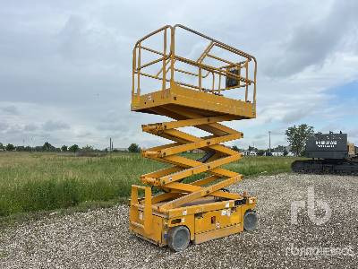 HAULOTTE COMPACT 10 Electric - Scissor lift: picture 4 HAULOTTE COMPACT 10 Electric - Scissor lift: picture 4