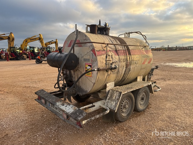 2001 CSM 6RC142 2000 L Remorque Repandeuse 2 Es ... Asphalt Distributor Trailer - Asphalt distributor: picture 3 2001 CSM 6RC142 2000 L Remorque Repandeuse 2 Es ... Asphalt Distributor Trailer - Asphalt distributor: picture 3