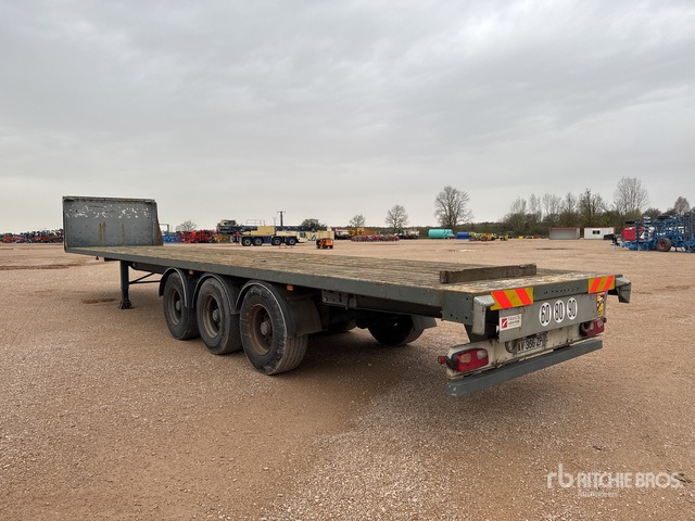 2002 GT General Trailers Tri/A Semi-Remorque Plateau 3 E ... Flatbed Trailer - Dropside/ Flatbed trailer: picture 2 2002 GT General Trailers Tri/A Semi-Remorque Plateau 3 E ... Flatbed Trailer - Dropside/ Flatbed trailer: picture 2