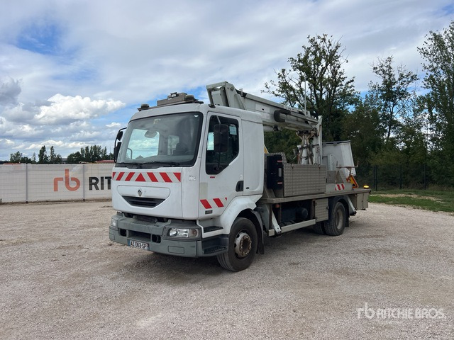 2005 Renault Midlum 220 DCI 2004 Comilev EN210TP on 4x2 Cam ... Bucket Truck - Truck mounted aerial platform: picture 1 2005 Renault Midlum 220 DCI 2004 Comilev EN210TP on 4x2 Cam ... Bucket Truck - Truck mounted aerial platform: picture 1