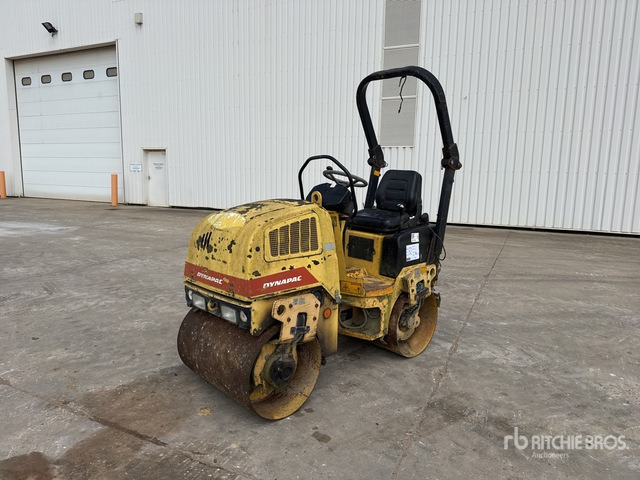 2008 Dynapac CC900 Compacteur Vibrant Tandem Double Drum Roller - Road roller: picture 1 2008 Dynapac CC900 Compacteur Vibrant Tandem Double Drum Roller - Road roller: picture 1