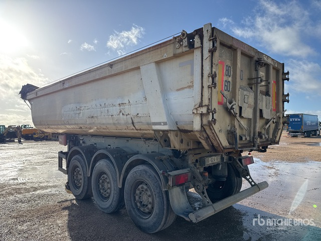 2011 Schmitz Gotha S334ZDP01EKBA Tri/A Demolition Semi-Remorque ... End Dump Trailer - Tipper trailer: picture 2 2011 Schmitz Gotha S334ZDP01EKBA Tri/A Demolition Semi-Remorque ... End Dump Trailer - Tipper trailer: picture 2