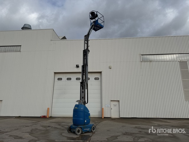 2013 JLG Toucan 10E Nacelle A Mat Droit Vertical Mast Lift - Vertical mast lift: picture 2 2013 JLG Toucan 10E Nacelle A Mat Droit Vertical Mast Lift - Vertical mast lift: picture 2