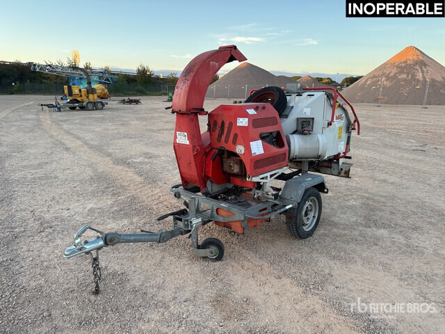 2014 Bugnot 55 BVN56 Broyeur A Vegetaux (Inoperable) Wood Chipper - Wood chipper: picture 2 2014 Bugnot 55 BVN56 Broyeur A Vegetaux (Inoperable) Wood Chipper - Wood chipper: picture 2