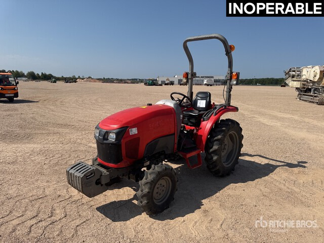 2015 Kubota STW34R 4WD Tracteur Utilitaire (Inoper ... Utility Tractor - Compact tractor: picture 1 2015 Kubota STW34R 4WD Tracteur Utilitaire (Inoper ... Utility Tractor - Compact tractor: picture 1