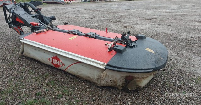 2017 Kuhn PZ 320 3200 mm 3-Point Hitch Disc Mower - Flail mower/ Mulcher: picture 1 2017 Kuhn PZ 320 3200 mm 3-Point Hitch Disc Mower - Flail mower/ Mulcher: picture 1