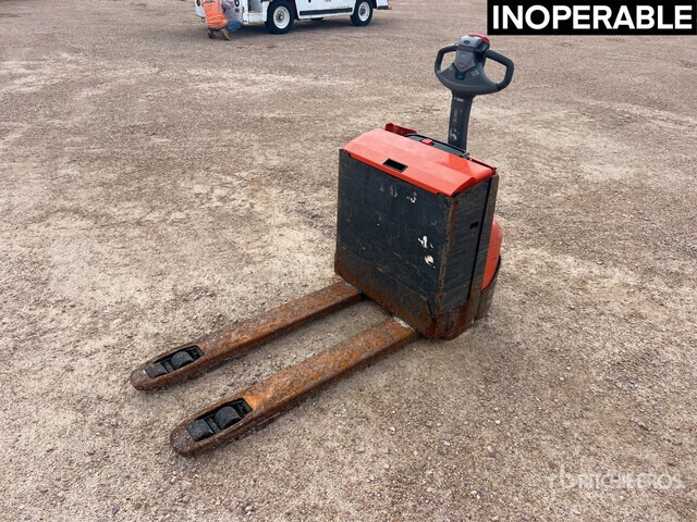 2017 Toyota LWE160 1600 kg Electric (Inoperable) Pallet Jack - Pallet truck: picture 1 2017 Toyota LWE160 1600 kg Electric (Inoperable) Pallet Jack - Pallet truck: picture 1