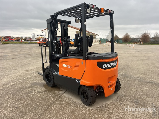 2023 Doosan B25X-7 PLUS 2500 kg Chariot Elevateur Elect ... Electric Forklift - Electric forklift: picture 4 2023 Doosan B25X-7 PLUS 2500 kg Chariot Elevateur Elect ... Electric Forklift - Electric forklift: picture 4