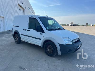 FORD TRANSIT Camion Fourgon - Box truck: picture 4 FORD TRANSIT Camion Fourgon - Box truck: picture 4