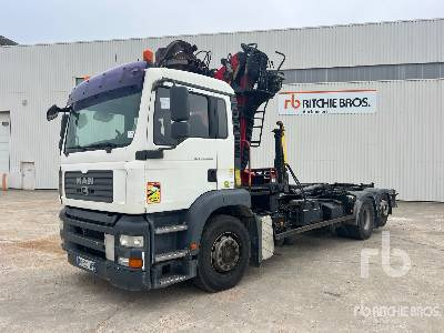 MAN TGA26.440 6x2 Camion Ampliroll Avec Grue - Hook lift truck: picture 1 MAN TGA26.440 6x2 Camion Ampliroll Avec Grue - Hook lift truck: picture 1
