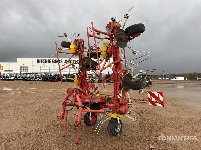 Pottinger 91 NZ Hay Tedder - Tedder/ Rake: picture 2 Pottinger 91 NZ Hay Tedder - Tedder/ Rake: picture 2