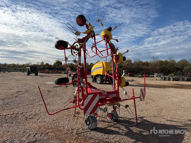Pottinger Euro Hit 810 N Hay Tedder - Tedder/ Rake: picture 2 Pottinger Euro Hit 810 N Hay Tedder - Tedder/ Rake: picture 2