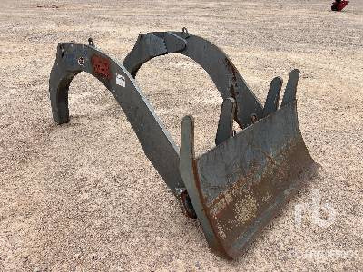 QUICKE G6L 1300 mm Front Loader - Front loader for tractor: picture 4 QUICKE G6L 1300 mm Front Loader - Front loader for tractor: picture 4