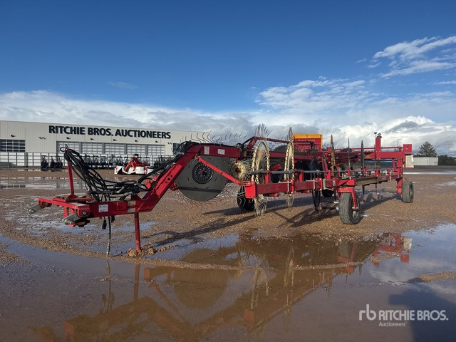 Tonutti Dominator v14Pro Hay Rake - Tedder/ Rake: picture 1 Tonutti Dominator v14Pro Hay Rake - Tedder/ Rake: picture 1