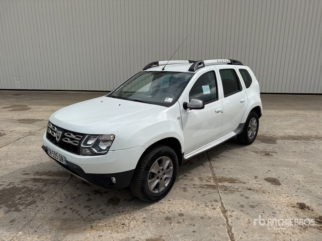 2015 DACIA Duster 4x4 Vehicule Utilitaire Cargo Van - Van: picture 2 2015 DACIA Duster 4x4 Vehicule Utilitaire Cargo Van - Van: picture 2
