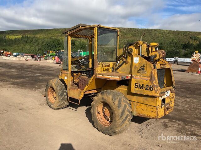 1987 Sanderson Teleporter 5M26 (Inoperable) Telehandler - Telescopic handler: picture 2 1987 Sanderson Teleporter 5M26 (Inoperable) Telehandler - Telescopic handler: picture 2