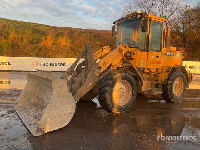 1997 Volvo L50C Wheel Loader - Wheel loader: picture 2 1997 Volvo L50C Wheel Loader - Wheel loader: picture 2