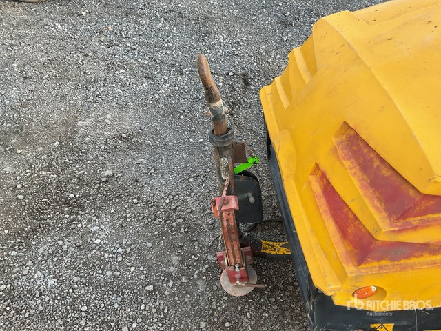 2006 Atlas Copco XAS67DD Atlas Copco Air Compressor Air Compressor - Air compressor: picture 5 2006 Atlas Copco XAS67DD Atlas Copco Air Compressor Air Compressor - Air compressor: picture 5