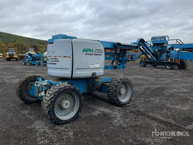 2007 Genie Z45/25 4WD Diesel (Inoperable) Articulating Boom Lift - Articulated boom: picture 3 2007 Genie Z45/25 4WD Diesel (Inoperable) Articulating Boom Lift - Articulated boom: picture 3