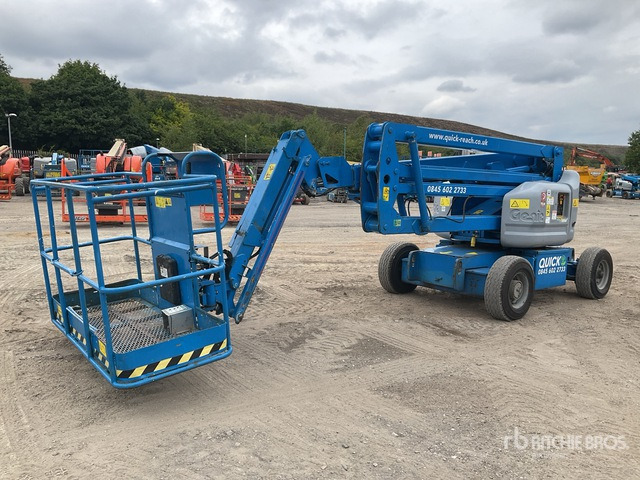2008 Genie Z45/25 2WD Hybrid Articulating Boom Lift - Articulated boom: picture 2 2008 Genie Z45/25 2WD Hybrid Articulating Boom Lift - Articulated boom: picture 2