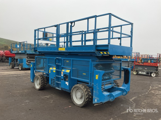 2011 Genie GS5390 4x4 Diesel Scissor Lift - Scissor lift: picture 4 2011 Genie GS5390 4x4 Diesel Scissor Lift - Scissor lift: picture 4