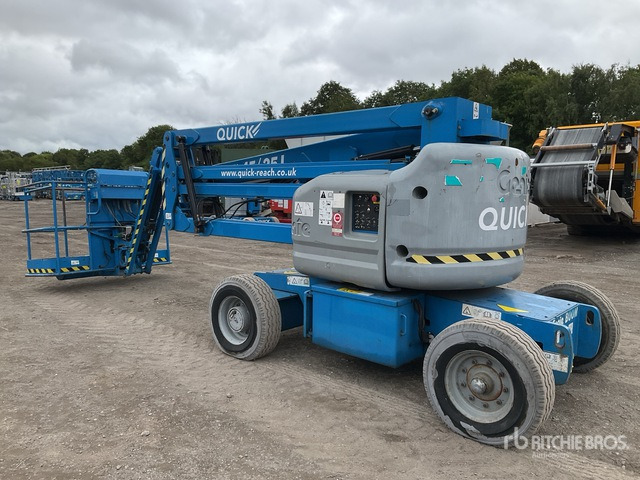 2011 Genie Z4525J 2WD Hybrid Articulating Boom Lift - Articulated boom: picture 3 2011 Genie Z4525J 2WD Hybrid Articulating Boom Lift - Articulated boom: picture 3