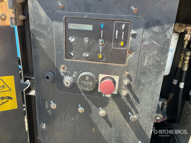 2014 Genie GS2669RT 4x4 Diesel Scissor Lift - Scissor lift: picture 5 2014 Genie GS2669RT 4x4 Diesel Scissor Lift - Scissor lift: picture 5