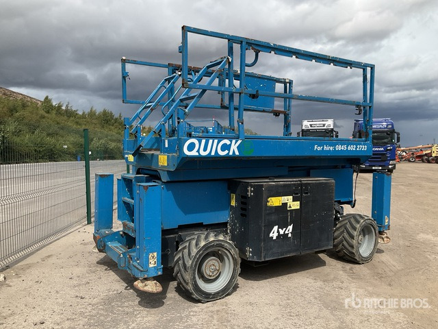 2014 Genie GS2669RT 4x4 Diesel Scissor Lift - Scissor lift: picture 1 2014 Genie GS2669RT 4x4 Diesel Scissor Lift - Scissor lift: picture 1