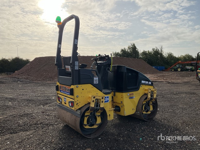 2015 Bomag 120AD-5 Double Drum Roller - Roller: picture 4 2015 Bomag 120AD-5 Double Drum Roller - Roller: picture 4