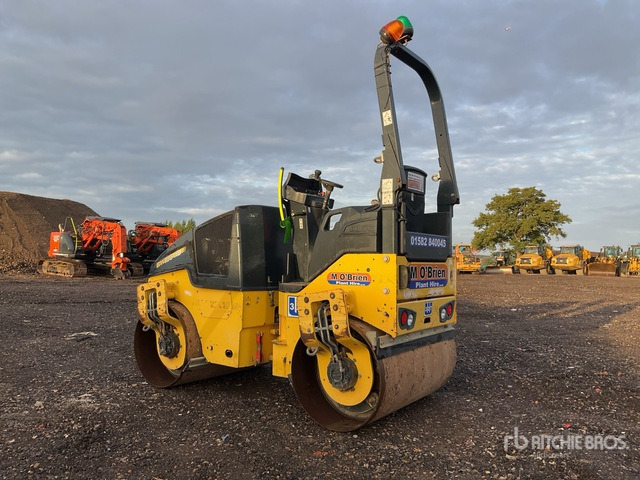 2015 Bomag 120AD-5 Double Drum Roller - Roller: picture 4 2015 Bomag 120AD-5 Double Drum Roller - Roller: picture 4