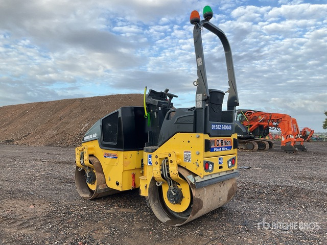 2015 Bomag 120AD-5 Double Drum Roller - Roller: picture 3 2015 Bomag 120AD-5 Double Drum Roller - Roller: picture 3