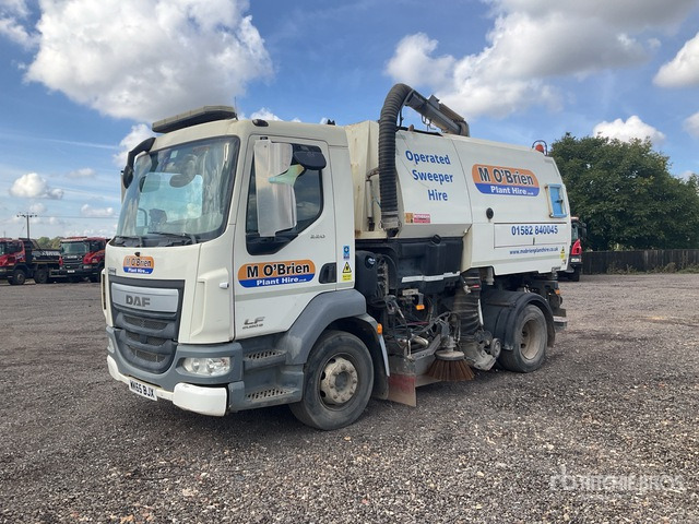 Road sweeper 2015 DAF LF Euro 6 2015 Johnston on Sweeper Truck: picture 1